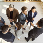 Choisir un intégrateur sage avec un réseau d'experts